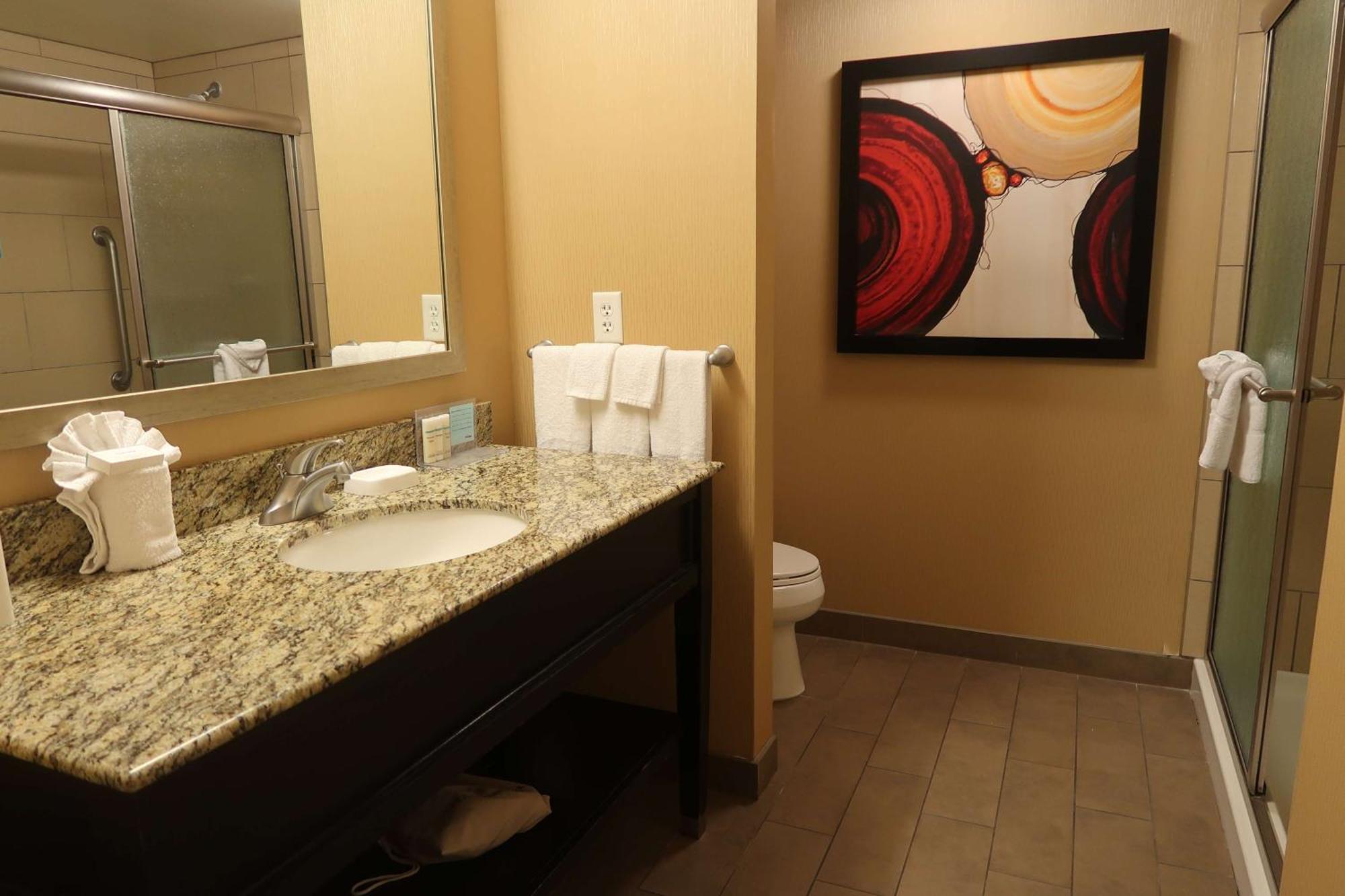 Hampton Inn & Suites Salinas Extérieur photo