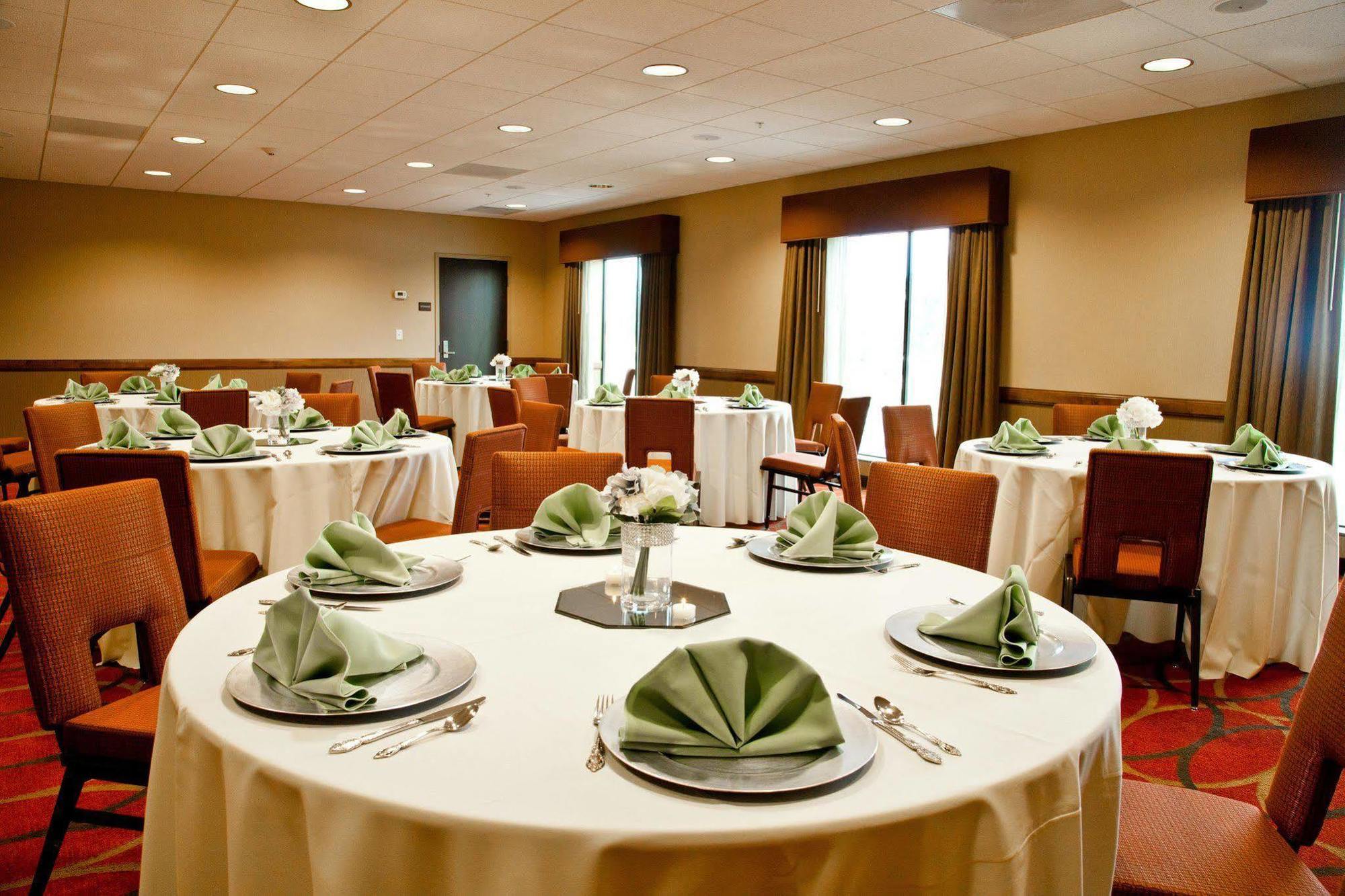 Hampton Inn & Suites Salinas Extérieur photo